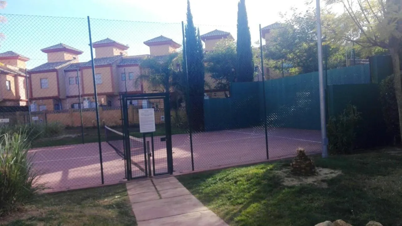 Inviting House In Lepe With Shared Pool. Villa Nyaraló